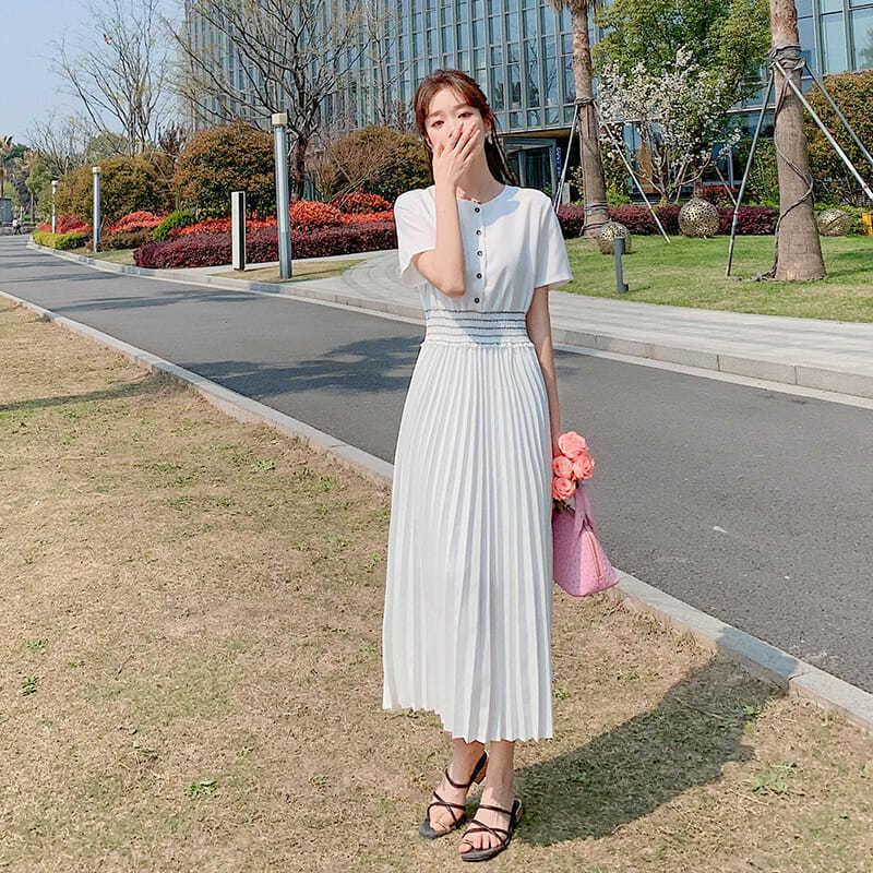 The New Waist Is Thin And Popular Pleated Skirt