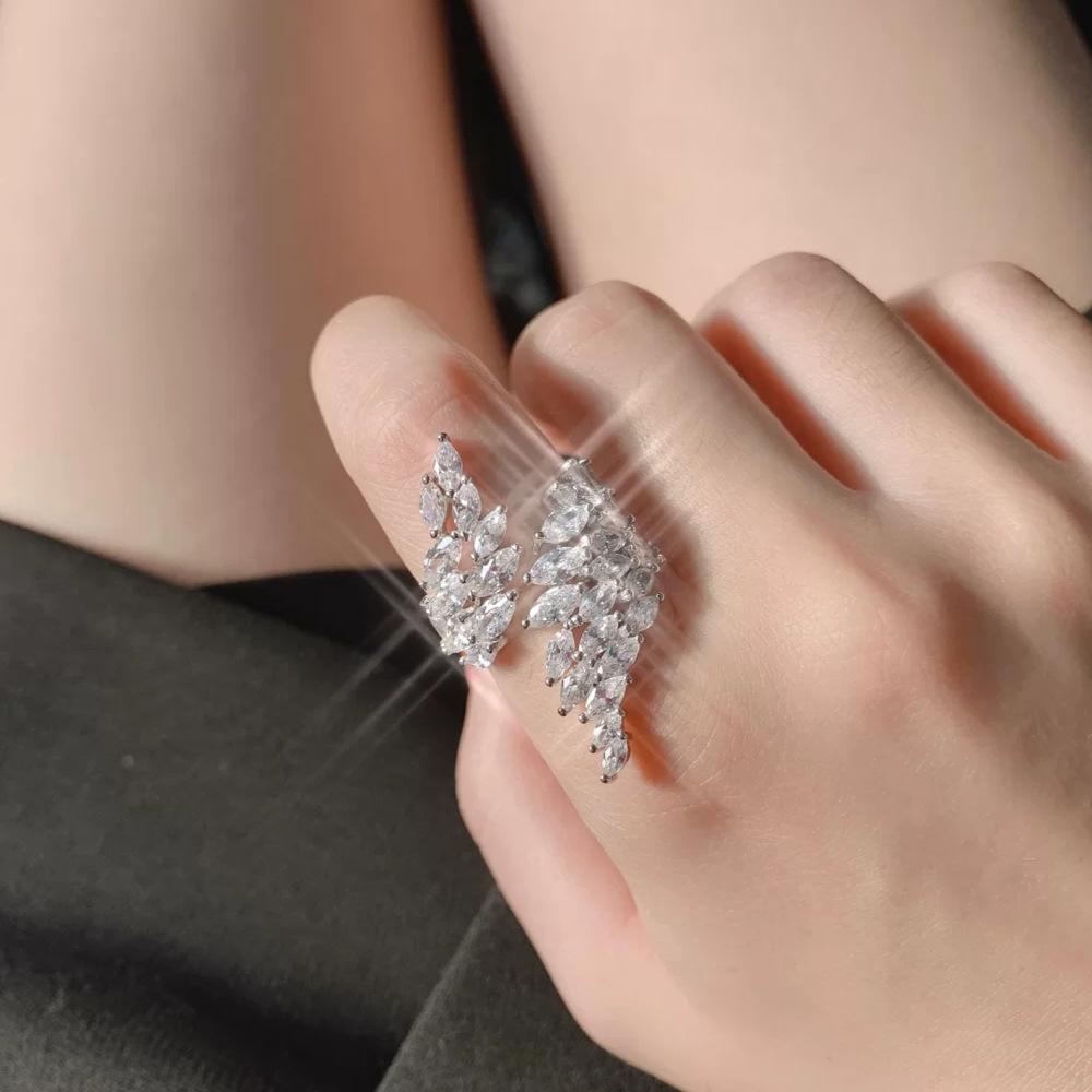 European And American Fashionable Temperament Ring Girl