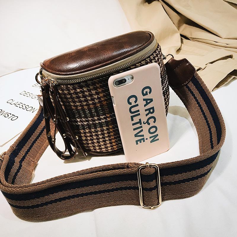 All-Match Plaid Wide Shoulder Strap Crossbody Bag