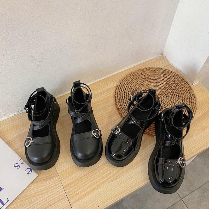 British style pumps
