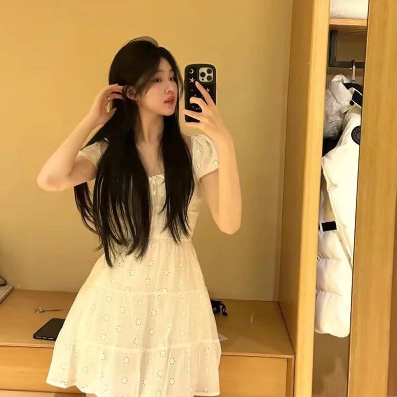 Women's Fashion Temperament Square Collar Short Sleeve Skirt Floral Dress