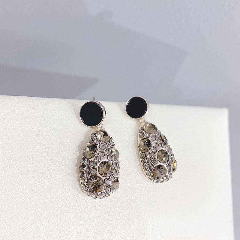 High-end French Retro Net Red Earrings Hong Kong Style Crystal Earrings