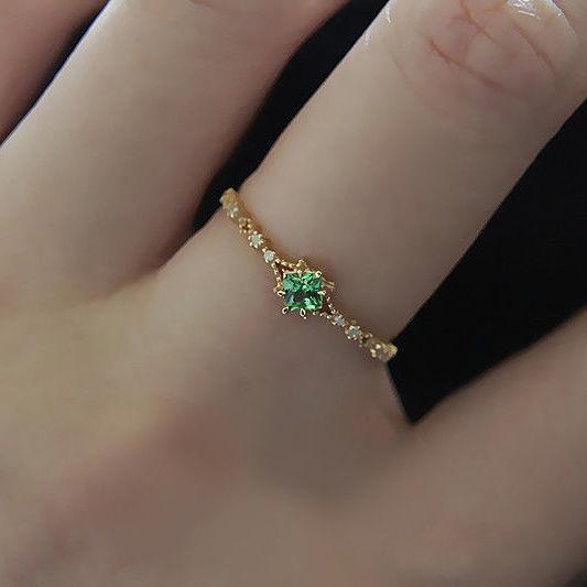 Natural Tsavorite Emerald Diamond Vintage Ring