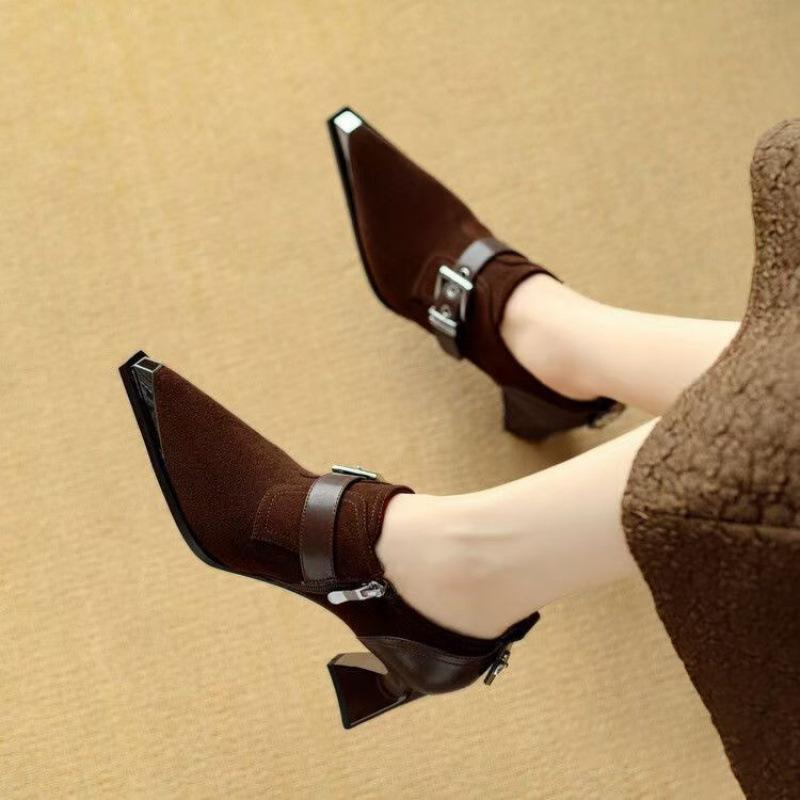 Retro-style Metallic Square-toe Chunky-heel Pumps