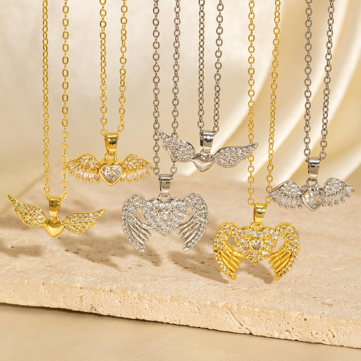 Stylish Elegant Versatile Heart-and-wing Necklace