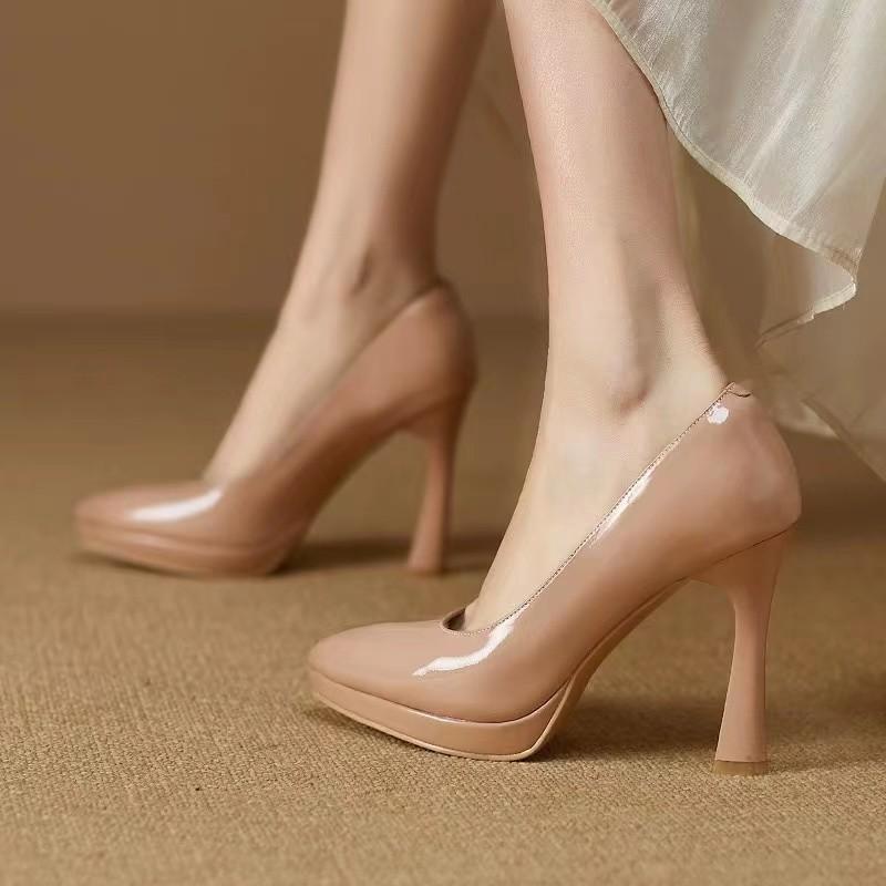 Low-cut Waterproof Platform Gentle Bright Leather Pumps Professional Women's Shoe