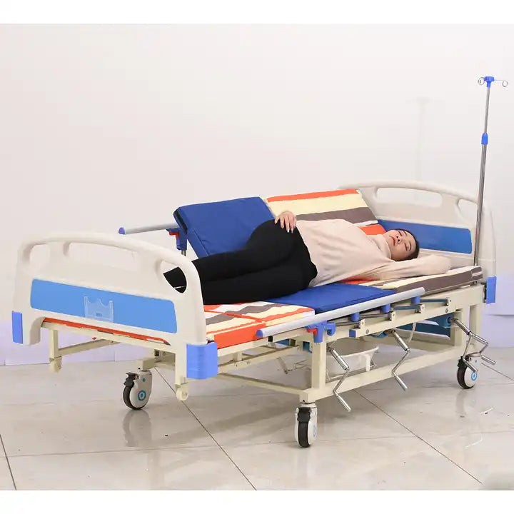 Hospital Furniture Equipment Manual Adjustable 3 Crank Elderly Home Nursing Bed with Toilet