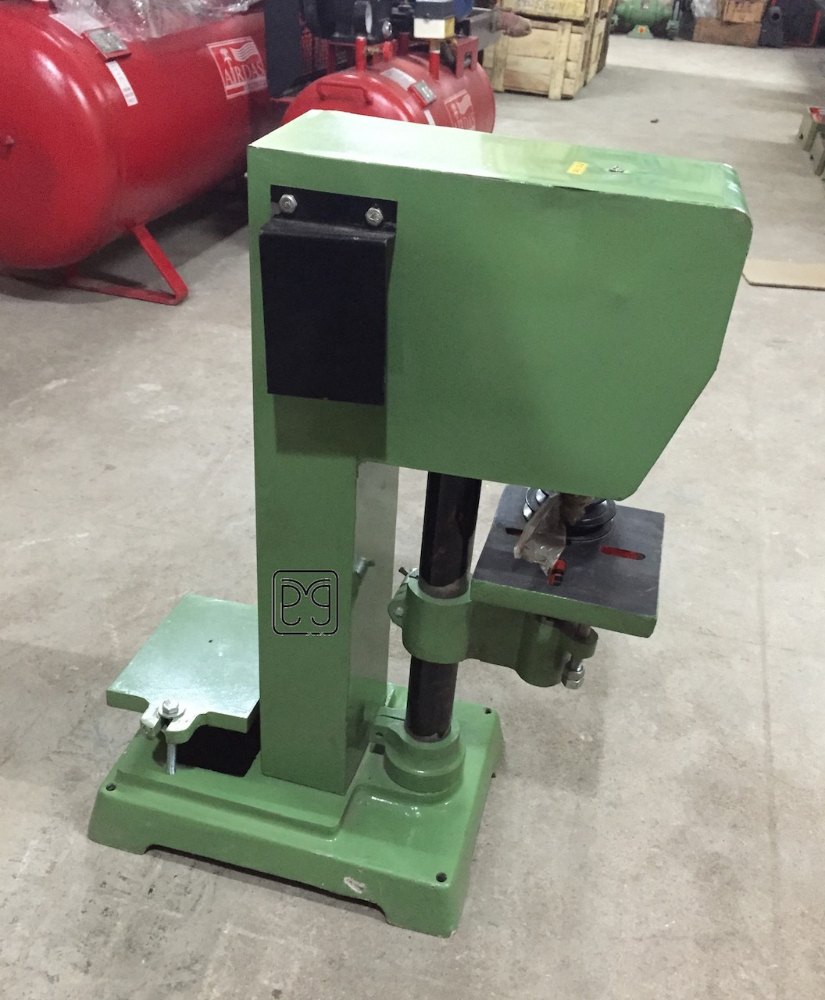 Silicone Liner Cone Tapping Machine without Accessory